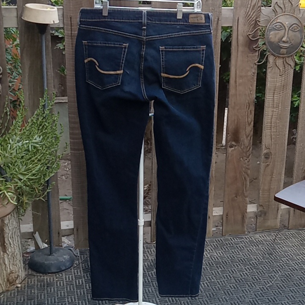 Woman's jeans signature Modern straight size16L/C